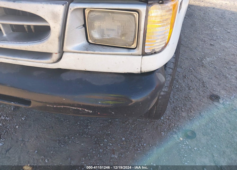 2000 FORD ECONOLINE E250 VAN VIN: 1FTNE24L7YHA77274