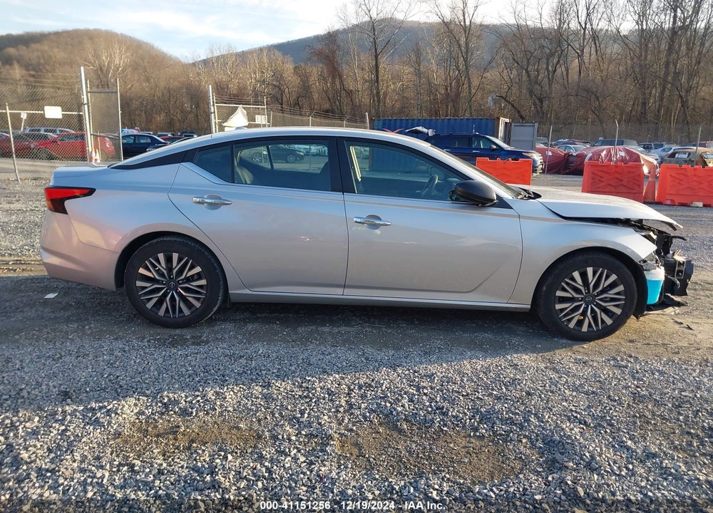 2024 NISSAN ALTIMA SV FWD VIN: 1N4BL4DV7RN410135