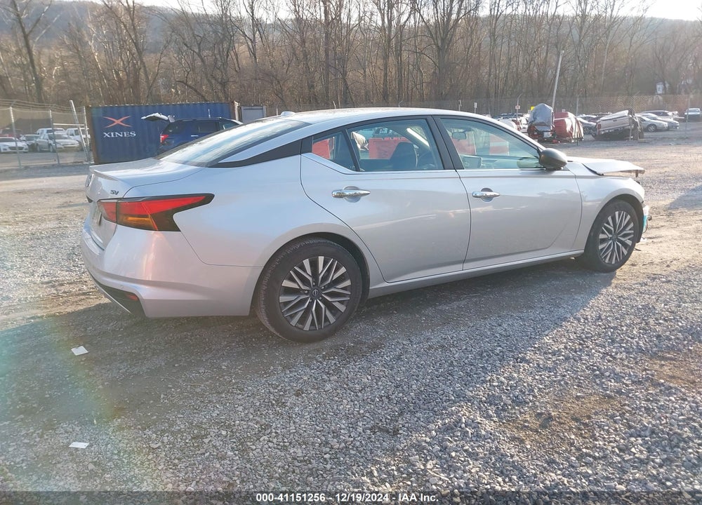 2024 NISSAN ALTIMA SV FWD VIN: 1N4BL4DV7RN410135