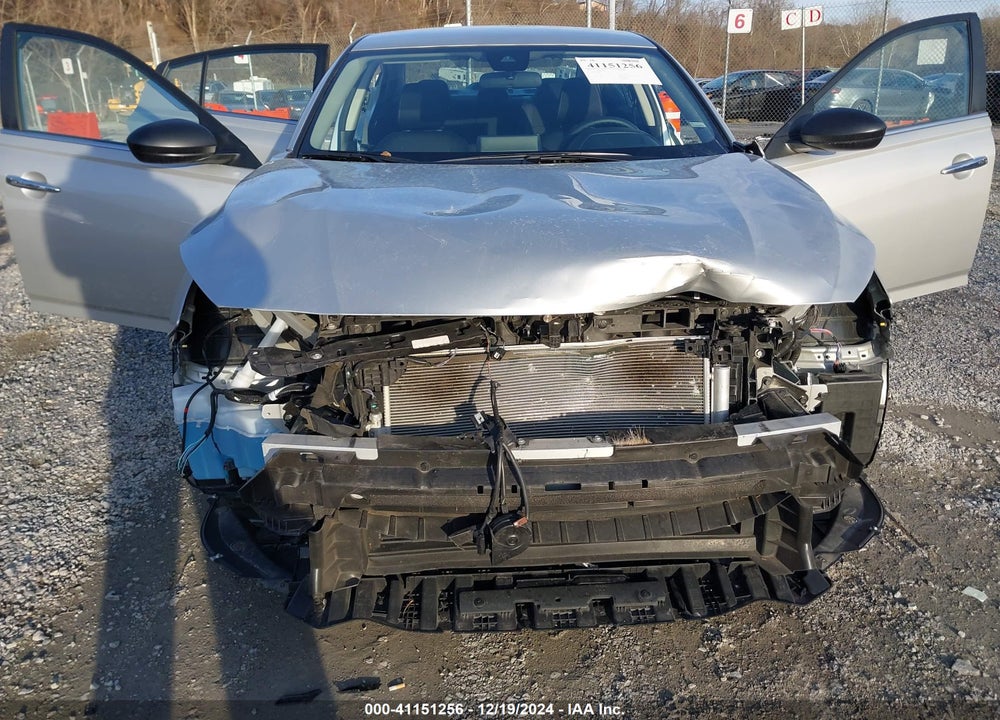 2024 NISSAN ALTIMA SV FWD VIN: 1N4BL4DV7RN410135
