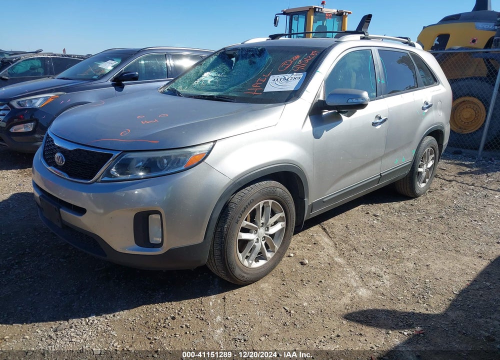 2014 KIA SORENTO LX VIN: 5XYKT4A65EG437486