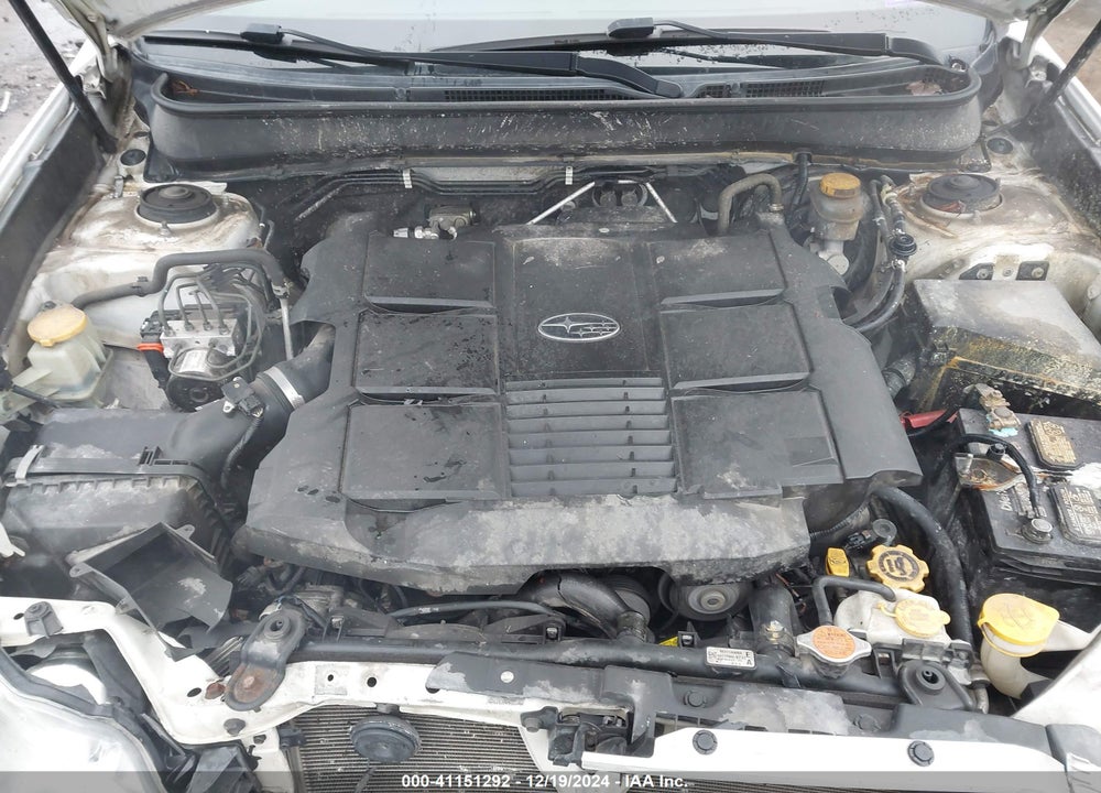 2014 SUBARU OUTBACK 3.6R LIMITED VIN: 4S4BRDLCXE2206560