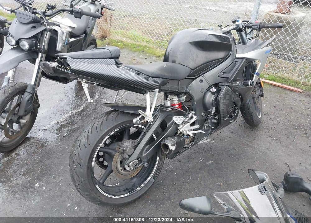 2003 YAMAHA YZFR6 L VIN: JYARJ06E33A004724