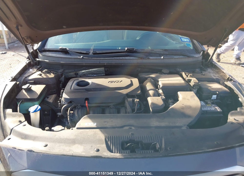 2015 HYUNDAI SONATA SE VIN: 5NPE24AF8FH030840