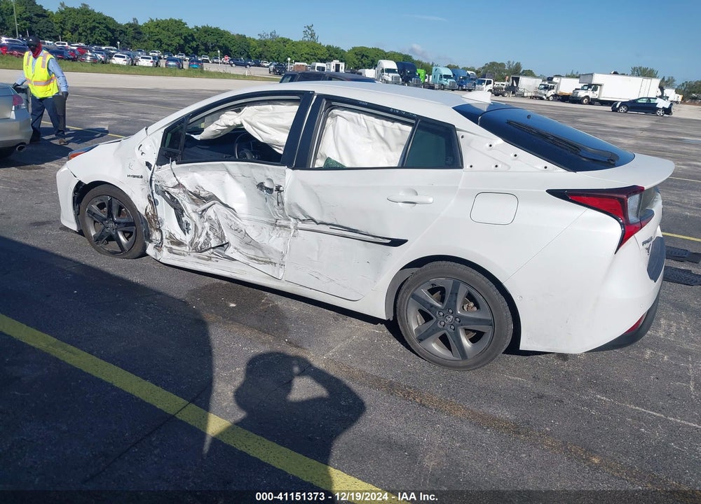 2022 TOYOTA PRIUS VIN: JTDKAMFU2N3156036