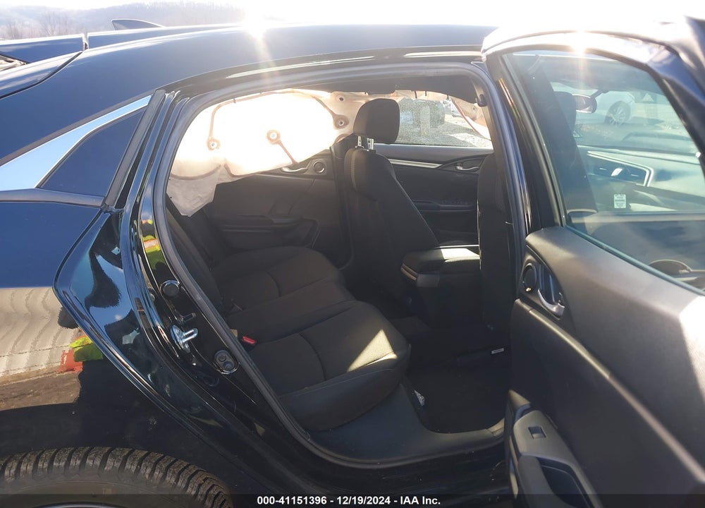 2019 HONDA CIVIC VIN: SHHFK7H64KU406890