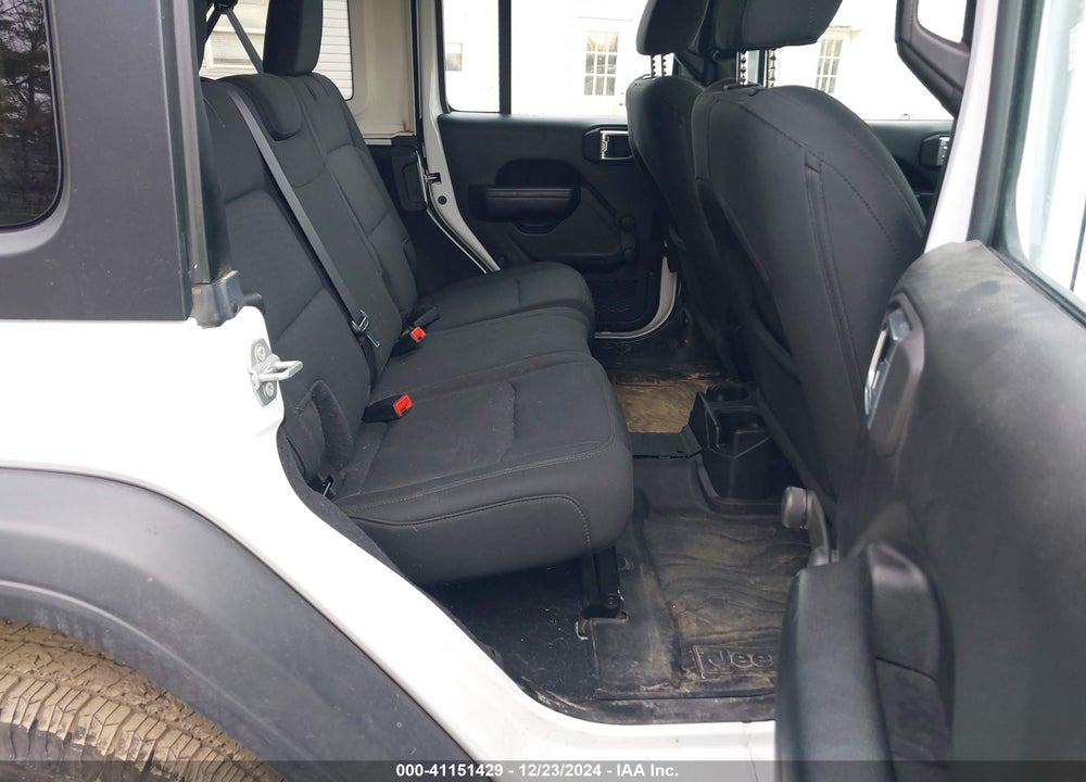 2019 JEEP WRANGLER UNLIMITED SPORT 4X4 VIN: 1C4HJXDG2KW613382