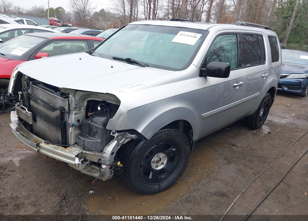 2011 HONDA PILOT EX-L VIN: 5FNYF4H64BB040295