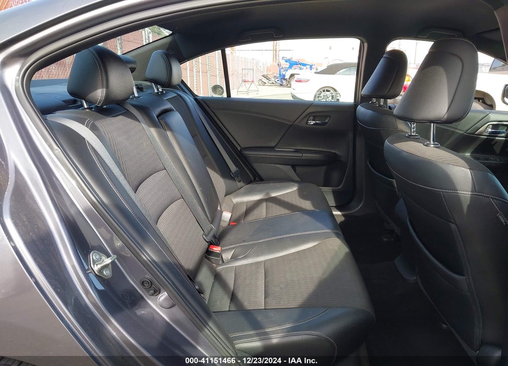 2016 HONDA ACCORD SEDAN VIN: 1HGCR2F55GA203067