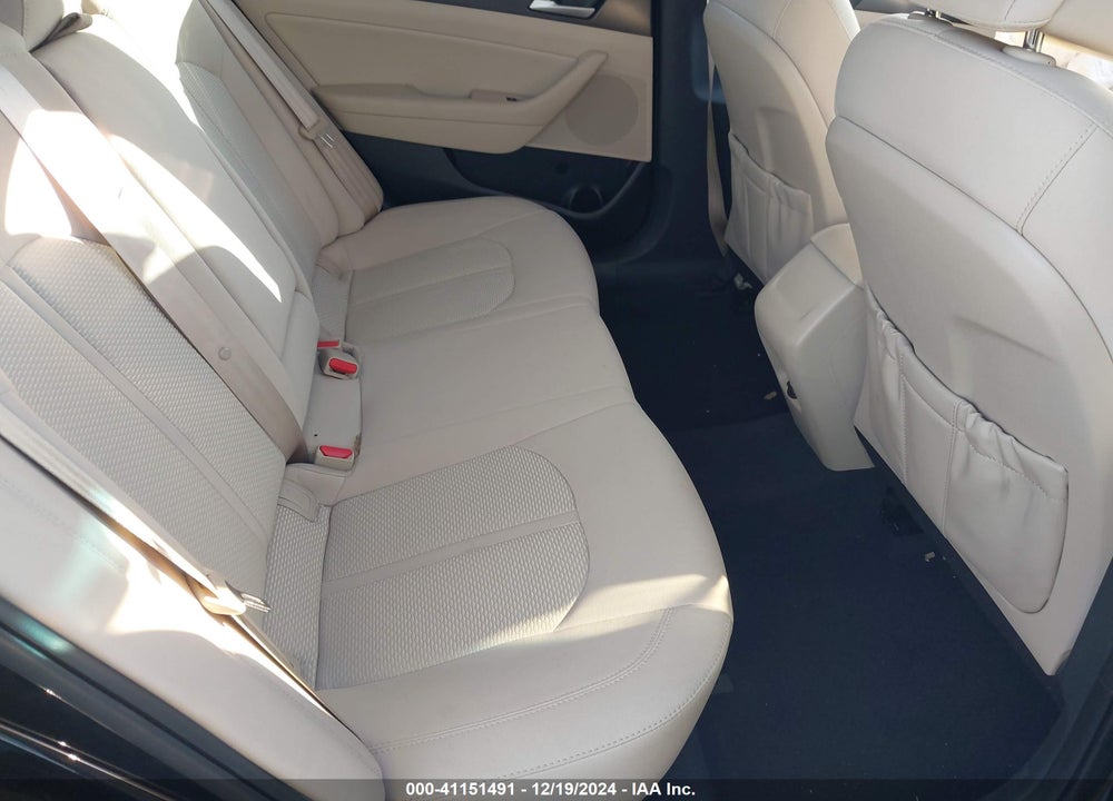 2016 HYUNDAI SONATA VIN: 5NPE34AF7GH333512