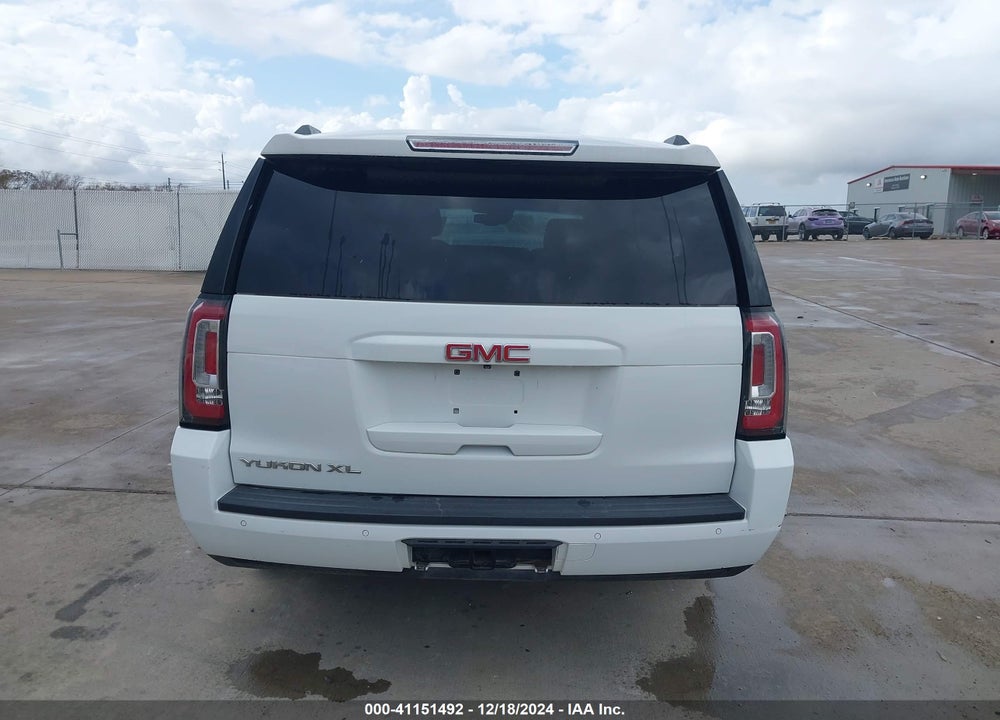 2015 GMC YUKON XL 1500 SLT VIN: 1GKS2HKC5FR164944