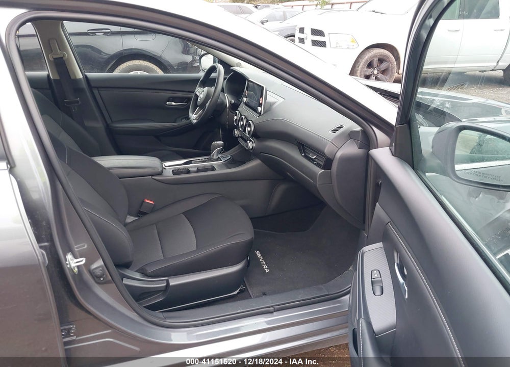 2024 NISSAN SENTRA SV XTRONIC CVT VIN: 3N1AB8CV5RY353182