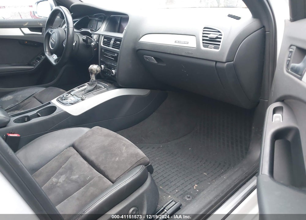 2013 AUDI S4 VIN: WAUBGAFLXDA235322