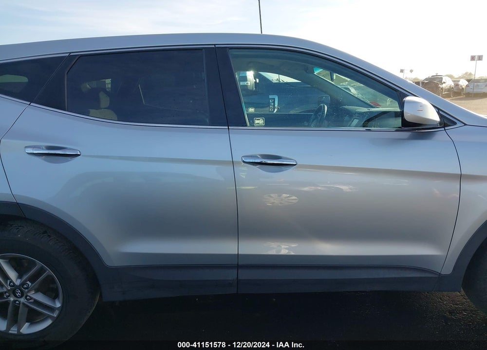 2017 HYUNDAI SANTA FE SPORT 2.4L VIN: 5XYZTDLB4HG438870