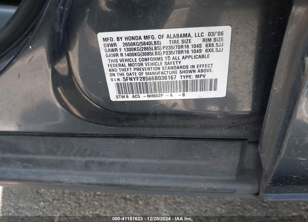 2006 HONDA PILOT EX-L VIN: 5FNYF28566B036167