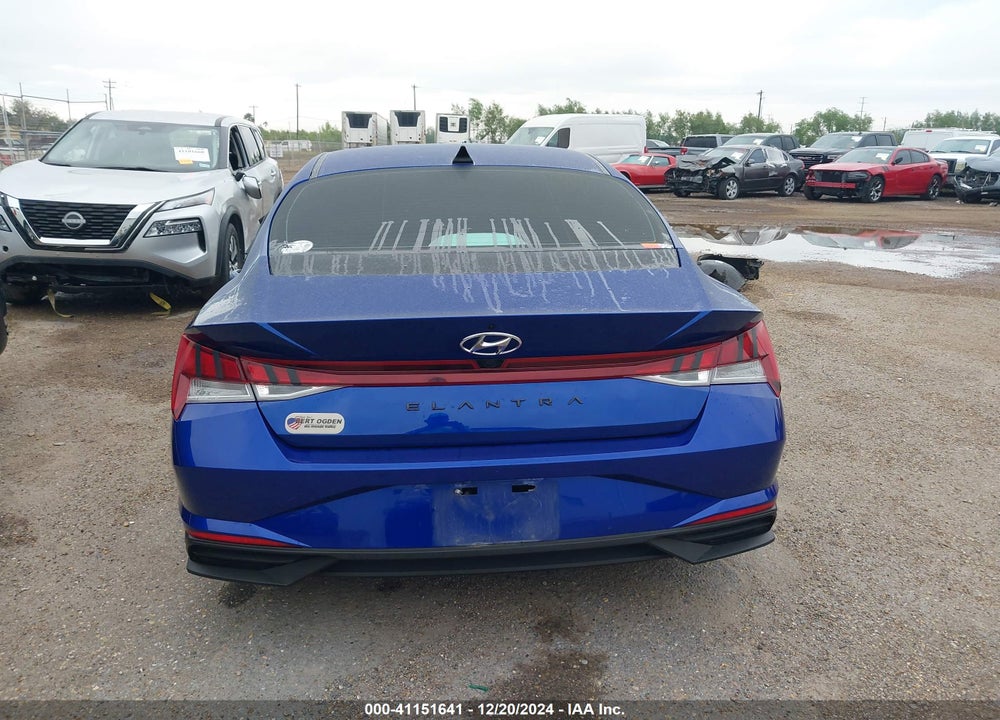 2022 HYUNDAI ELANTRA VIN: 5NPLS4AG7NH085682