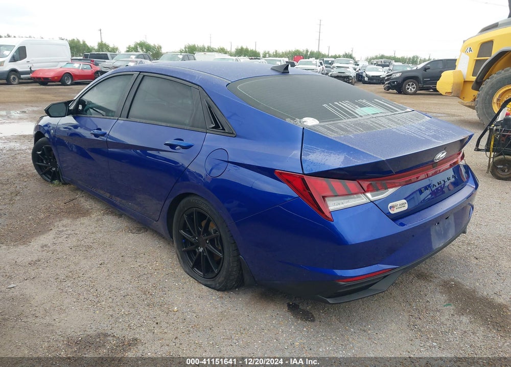2022 HYUNDAI ELANTRA VIN: 5NPLS4AG7NH085682