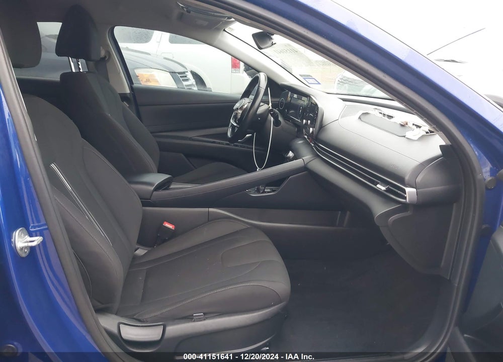 2022 HYUNDAI ELANTRA VIN: 5NPLS4AG7NH085682