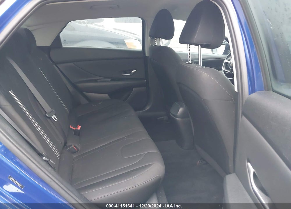 2022 HYUNDAI ELANTRA VIN: 5NPLS4AG7NH085682