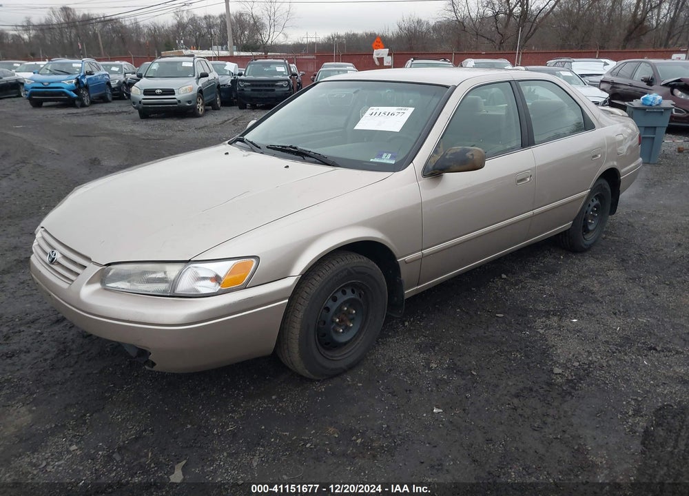 1998 TOYOTA CAMRY LE VIN: 4T1BG22K3WU859255