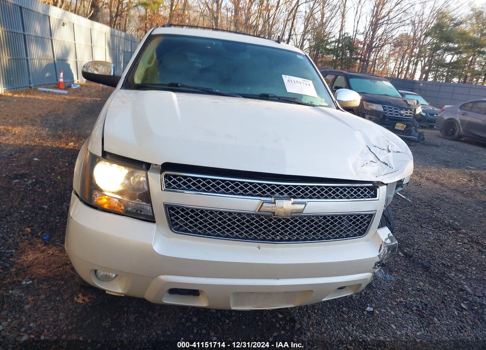 2009 CHEVROLET TAHOE LTZ VIN: 1GNFK33069R291010