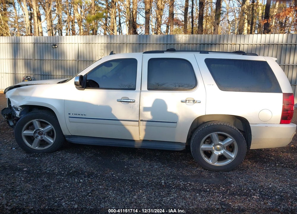 2009 CHEVROLET TAHOE LTZ VIN: 1GNFK33069R291010