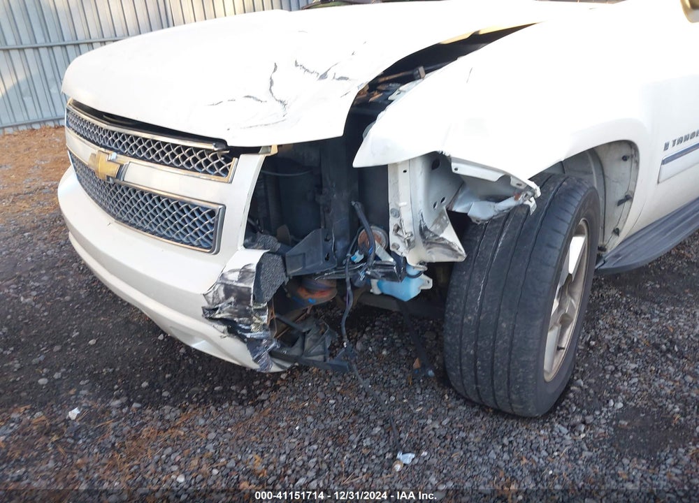 2009 CHEVROLET TAHOE LTZ VIN: 1GNFK33069R291010