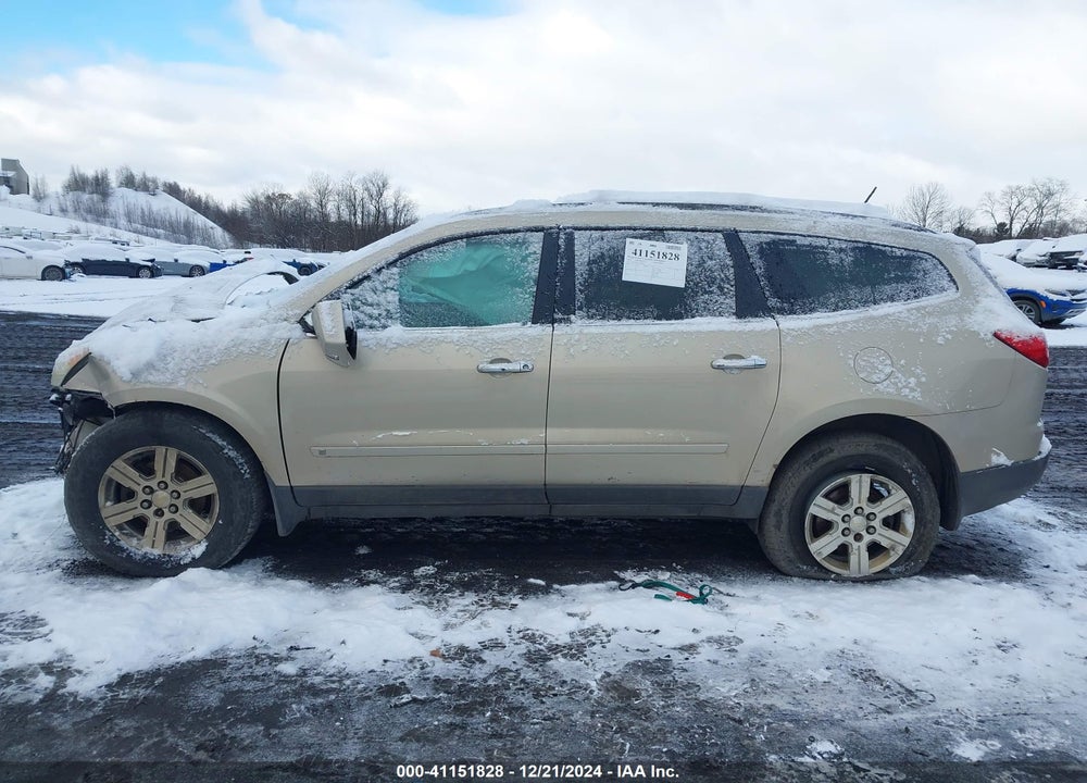 2010 CHEVROLET TRAVERSE LT VIN: 1GNLRFED5AS118916