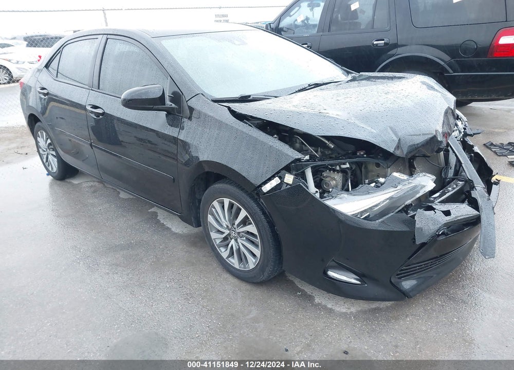 2018 TOYOTA COROLLA XLE VIN: 5YFBURHE5JP800964