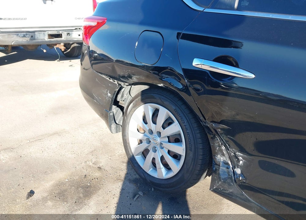2018 NISSAN SENTRA S VIN: 3N1AB7AP7JY305170