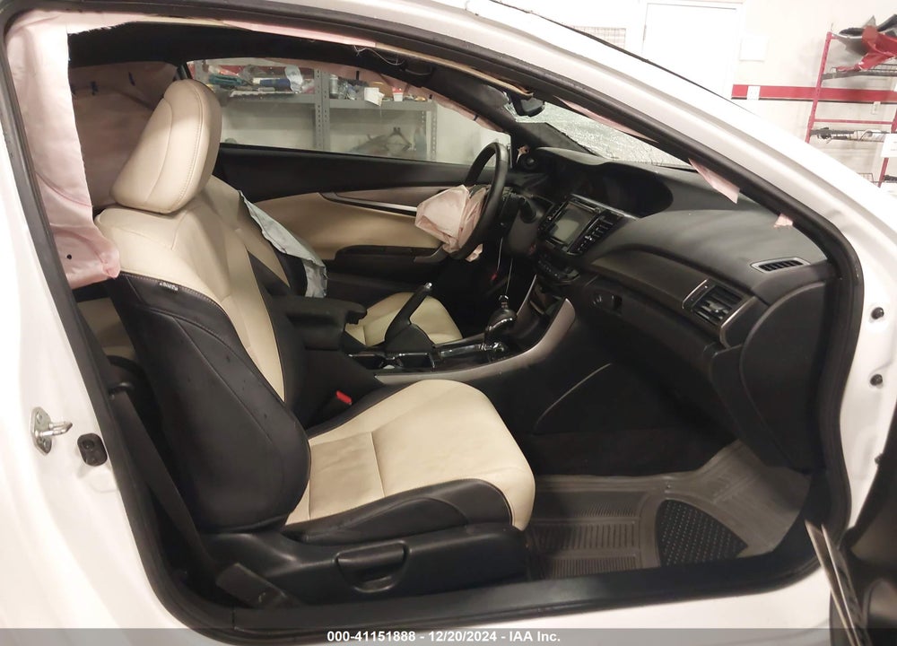 2017 HONDA ACCORD EX-L V6 VIN: 1HGCT2B86HA004726