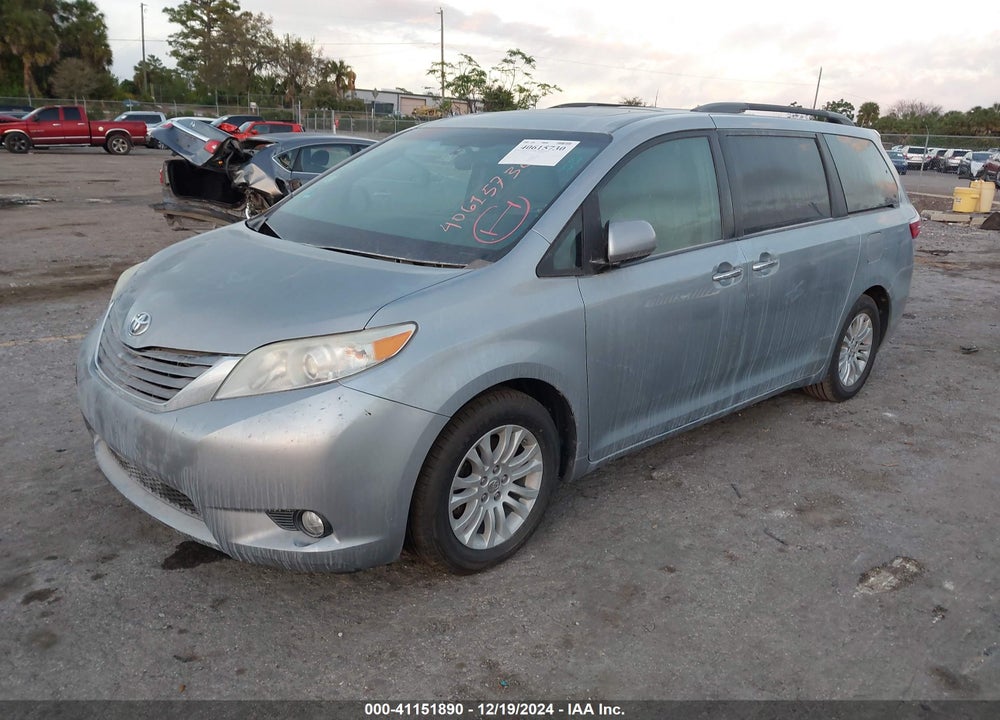 2015 TOYOTA SIENNA XLE 7 PASSENGER/XLE 8 PASSENGER/XLE PREMIUM 8 PASSENGER VIN: 5TDYK3DCXFS538262