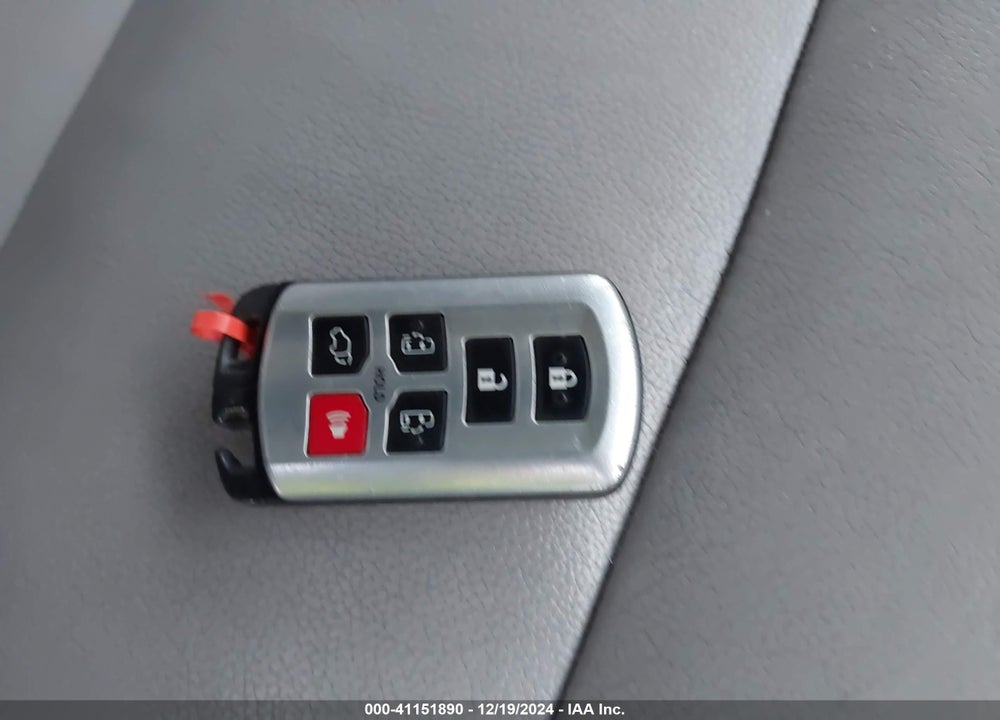 2015 TOYOTA SIENNA XLE 7 PASSENGER/XLE 8 PASSENGER/XLE PREMIUM 8 PASSENGER VIN: 5TDYK3DCXFS538262