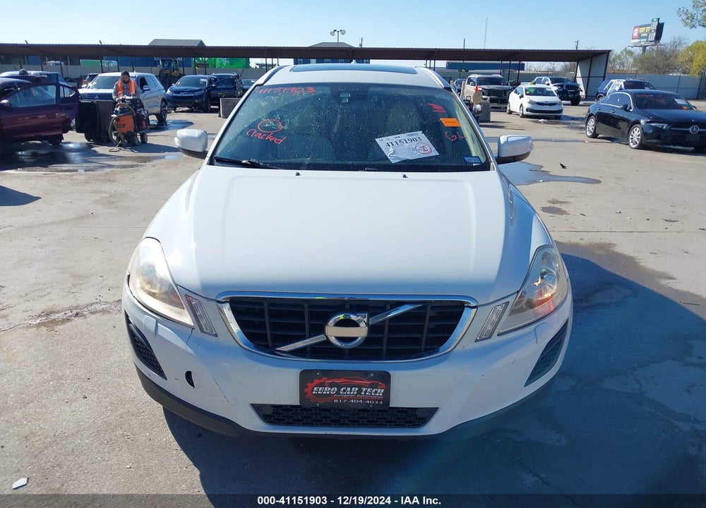 2013 VOLVO XC60 3.2 VIN: YV4952DLXD2429341
