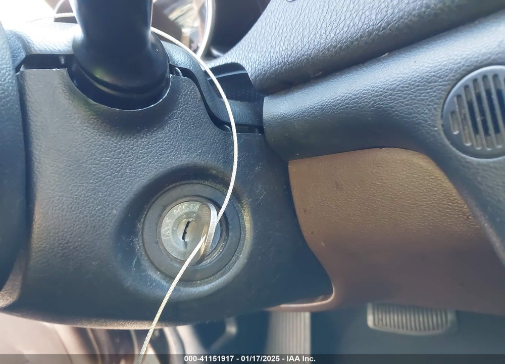 2011 KIA FORTE EX VIN: KNAFU4A28B5357063