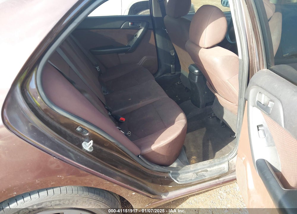2011 KIA FORTE EX VIN: KNAFU4A28B5357063