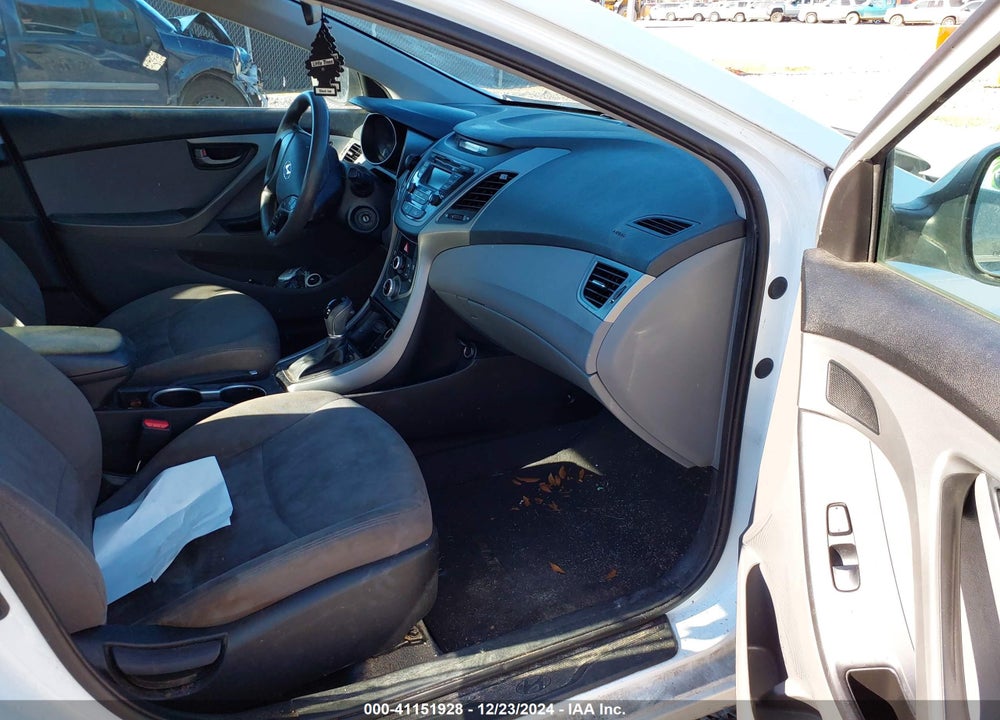 2015 HYUNDAI ELANTRA SE VIN: 5NPDH4AE8FH629917