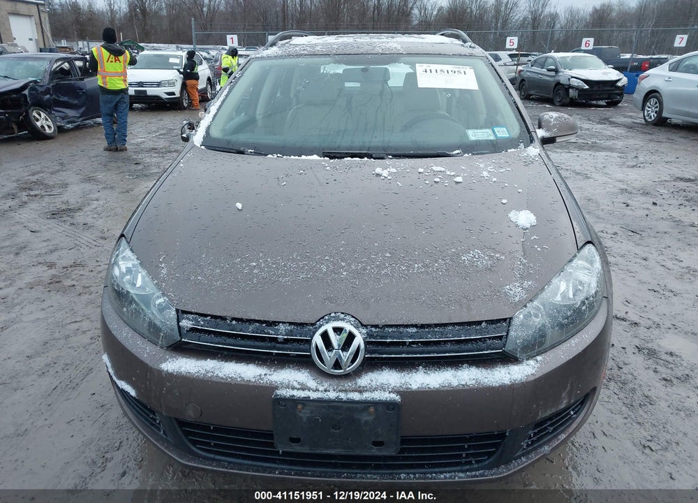 2014 VOLKSWAGEN JETTA SPORTWAGEN 2.0L TDI VIN: 3VWML7AJ7EM608916