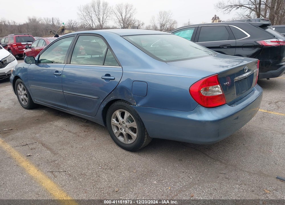 2002 TOYOTA CAMRY XLE VIN: 4T1BE32K32U588025