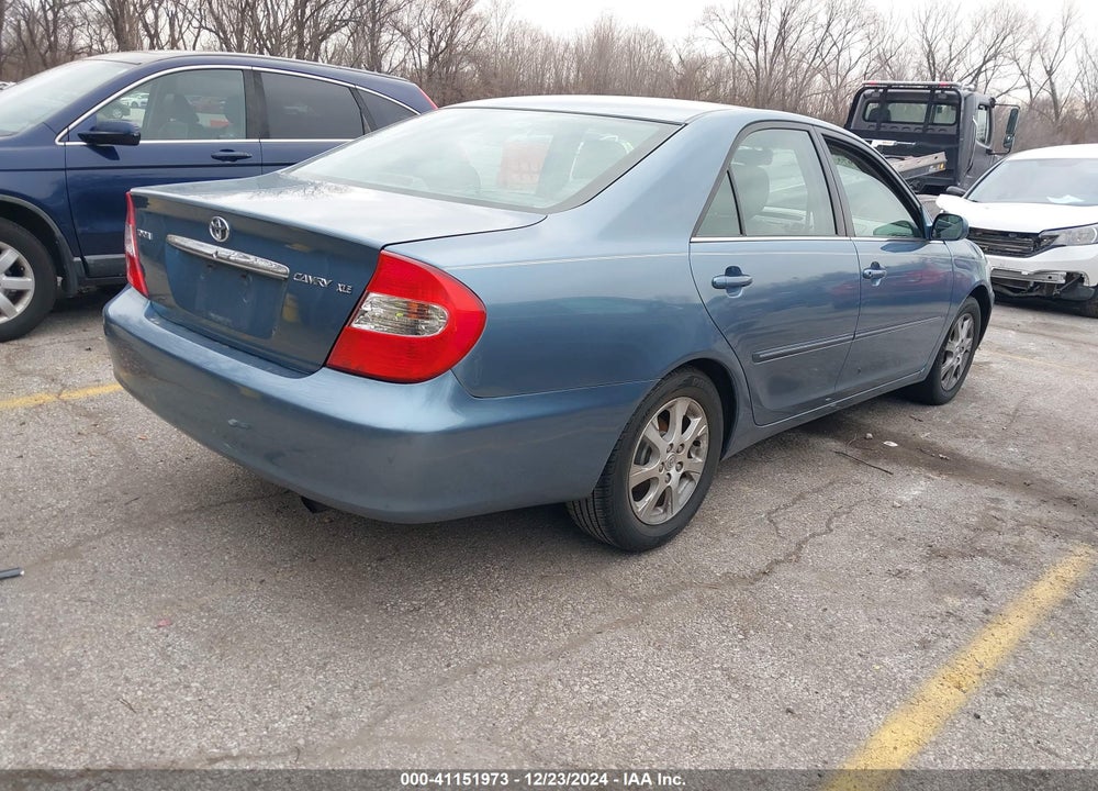 2002 TOYOTA CAMRY XLE VIN: 4T1BE32K32U588025