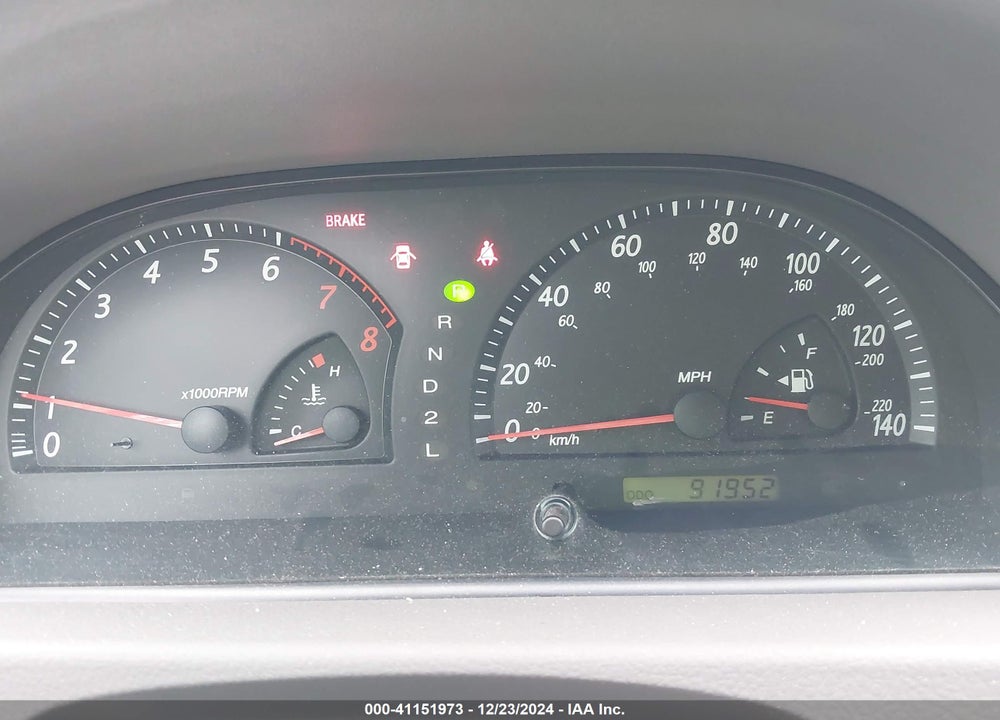 2002 TOYOTA CAMRY XLE VIN: 4T1BE32K32U588025