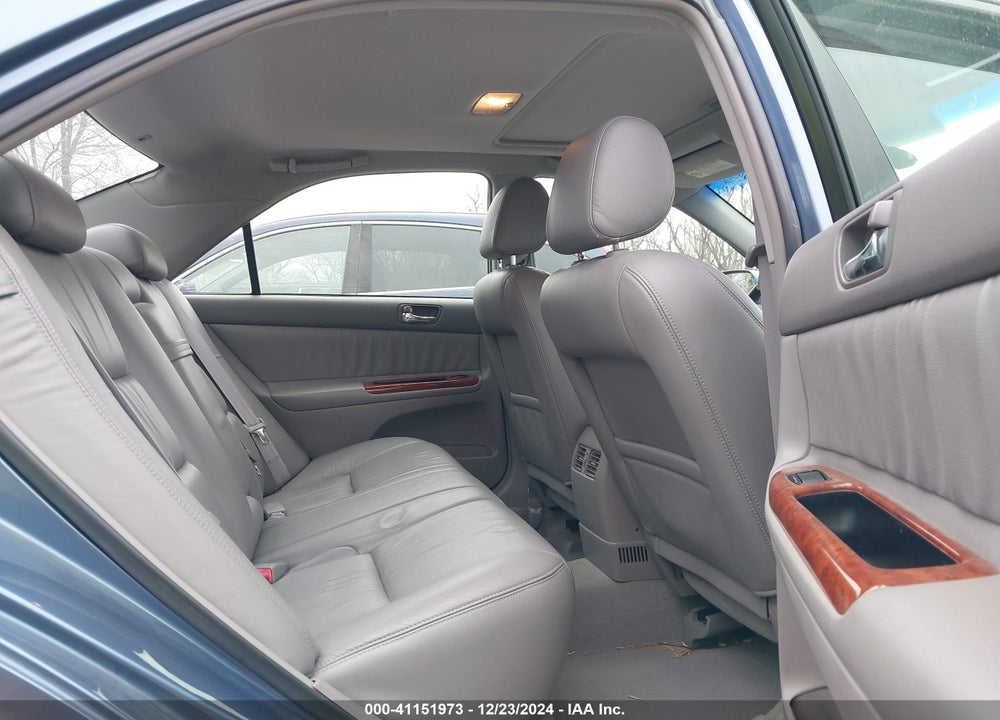 2002 TOYOTA CAMRY XLE VIN: 4T1BE32K32U588025