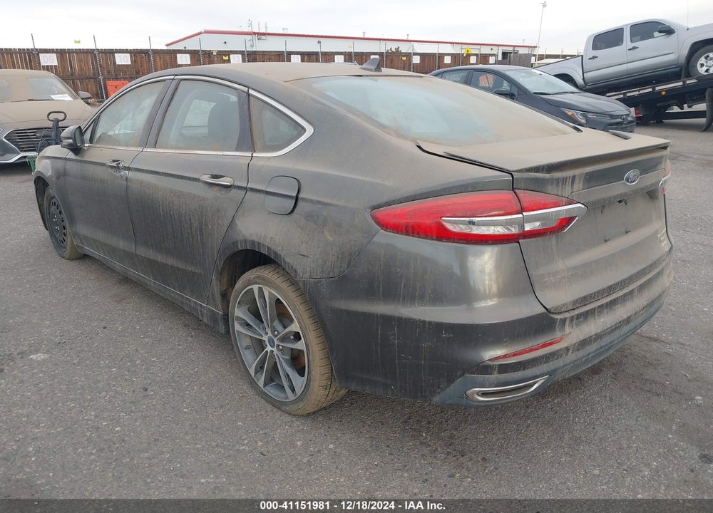 2019 FORD FUSION TITANIUM VIN: 3FA6P0D92KR207688