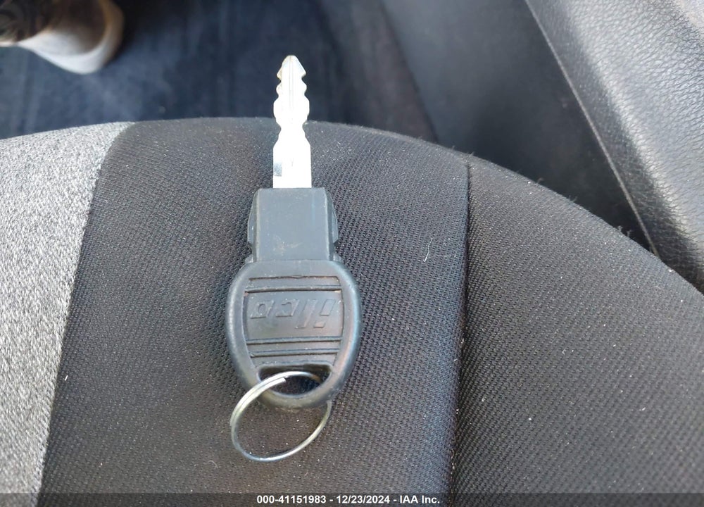 2014 JEEP CHEROKEE VIN: 1C4PJLCB8EW232926