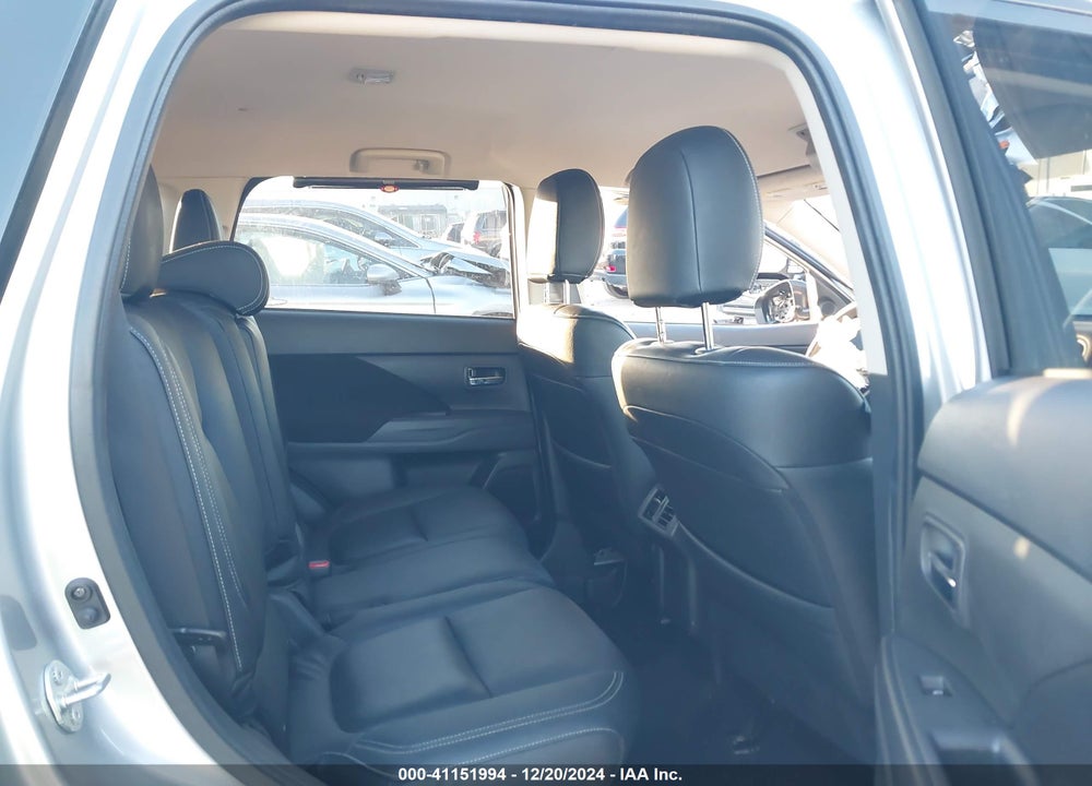2019 MITSUBISHI OUTLANDER ES VIN: JA4AD2A35KZ032013