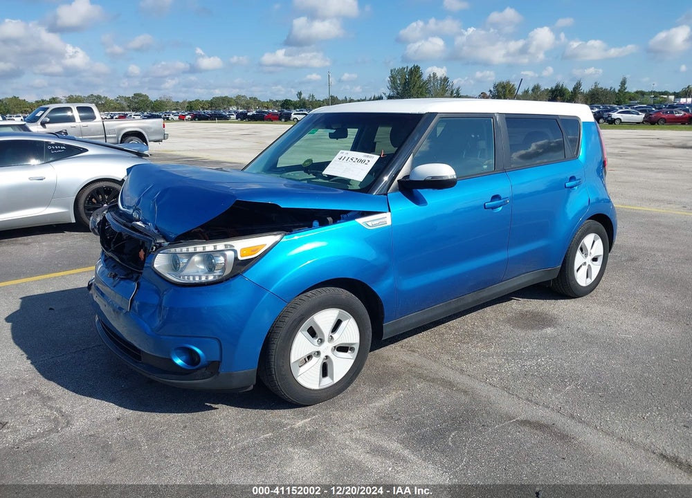 2015 KIA SOUL EV VIN: KNDJP3AE2F7003638