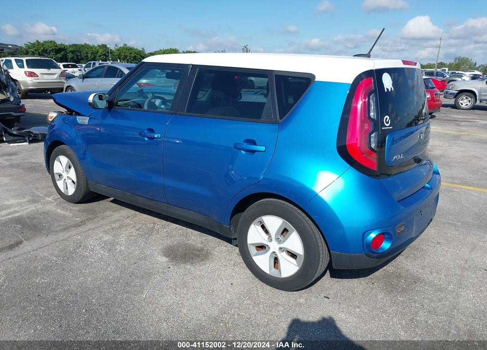 2015 KIA SOUL EV VIN: KNDJP3AE2F7003638
