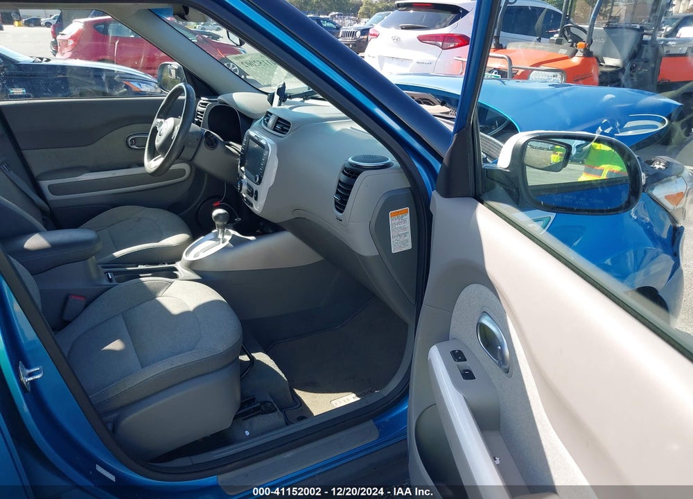2015 KIA SOUL EV VIN: KNDJP3AE2F7003638