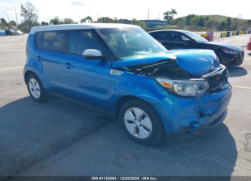 2015 KIA SOUL EV VIN: KNDJP3AE2F7003638