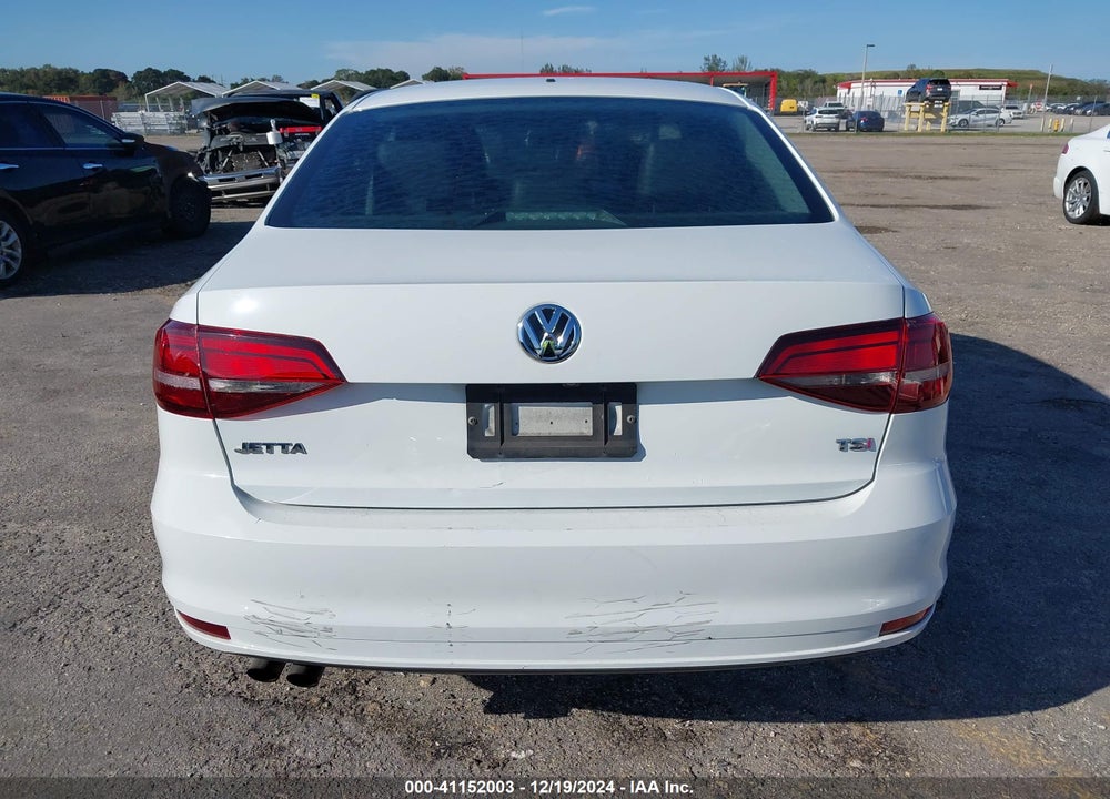 2017 VOLKSWAGEN JETTA 1.4T S VIN: 3VW2B7AJ4HM315425